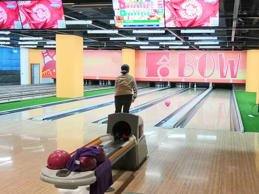 String Bowling Equipment | Red Sun
